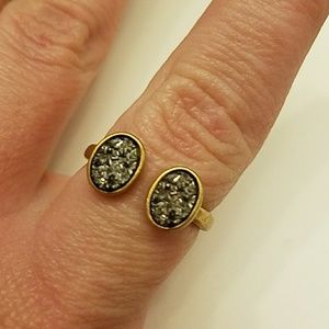 Relic ring